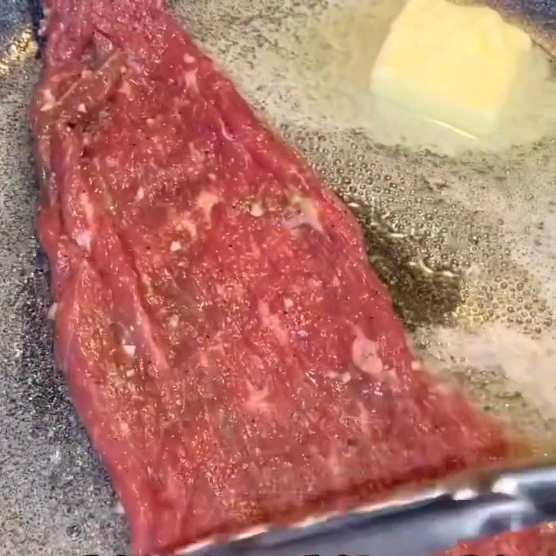 Step 3 Fry the beef Beef fried in butter