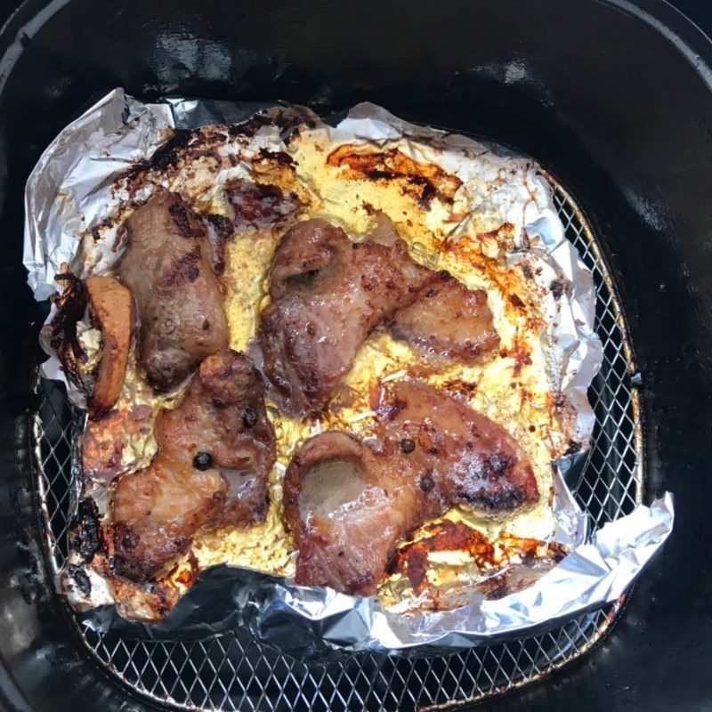 Step 3 Frying pork with an air fryer Crispy fried pork with scallion oil