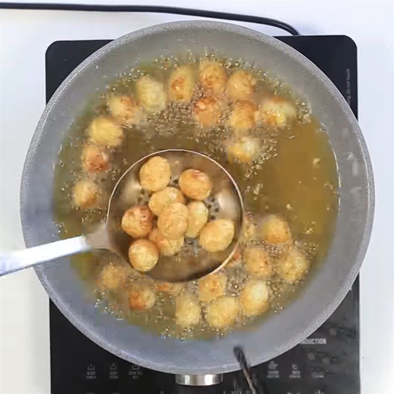 Step 2 Fry quail eggs Fried Quail Eggs with Lemongrass and Chili