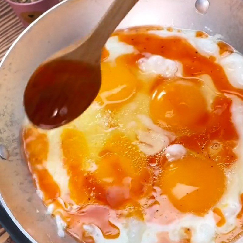 Step 2 Fry the eggs with fish sauce Fried Egg with Fish Sauce