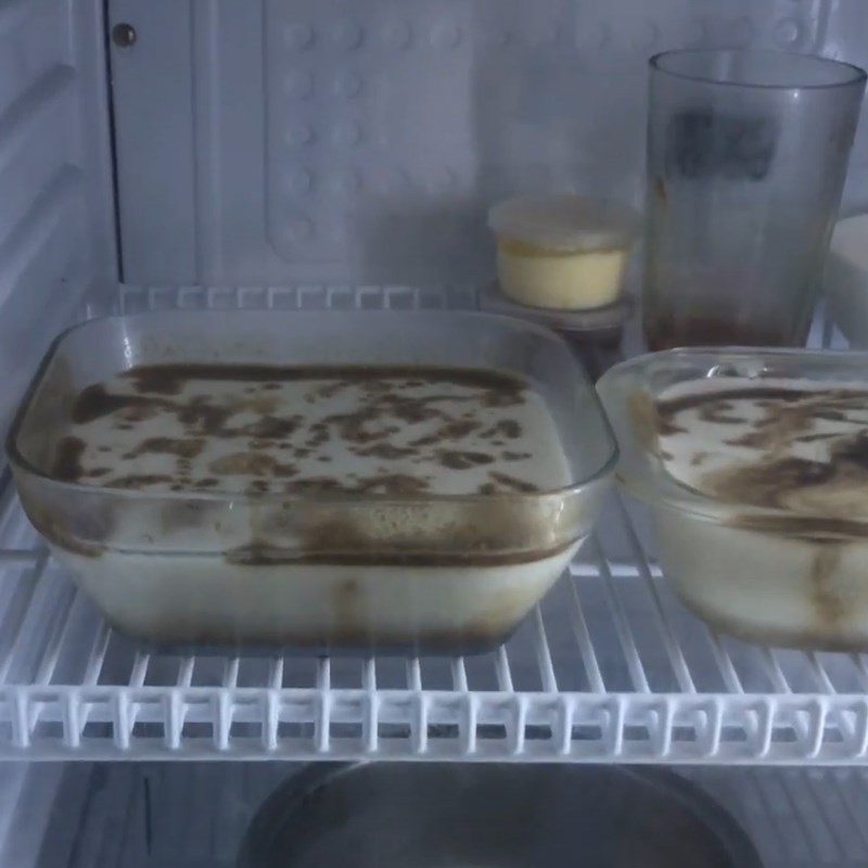 Step 4 Pour into molds and add brewed coffee Coconut milk coffee agar