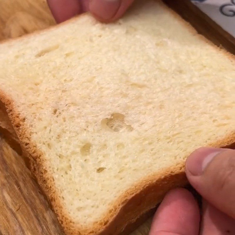 Step 2 Prepare the bread for Paparoti (Recipe shared from TikTok Cooking with TasteVN)