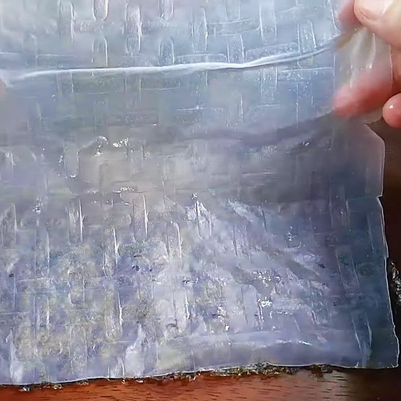 Step 1 Prepare the seaweed rice paper Fried Seaweed Rice Paper