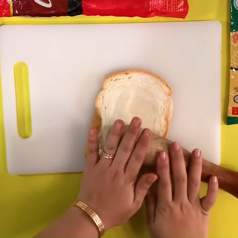 Step 1 Prepare the ingredients for Sausage Roll Sandwich