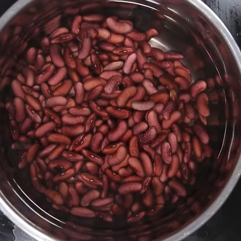 Step 1 Prepare the ingredients for American-style Red Bean Rice