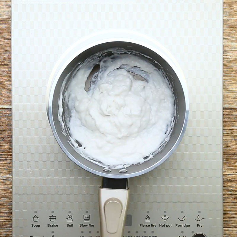 Step 2 Prepare the tapioca flour mixture for vegetarian roasted pork