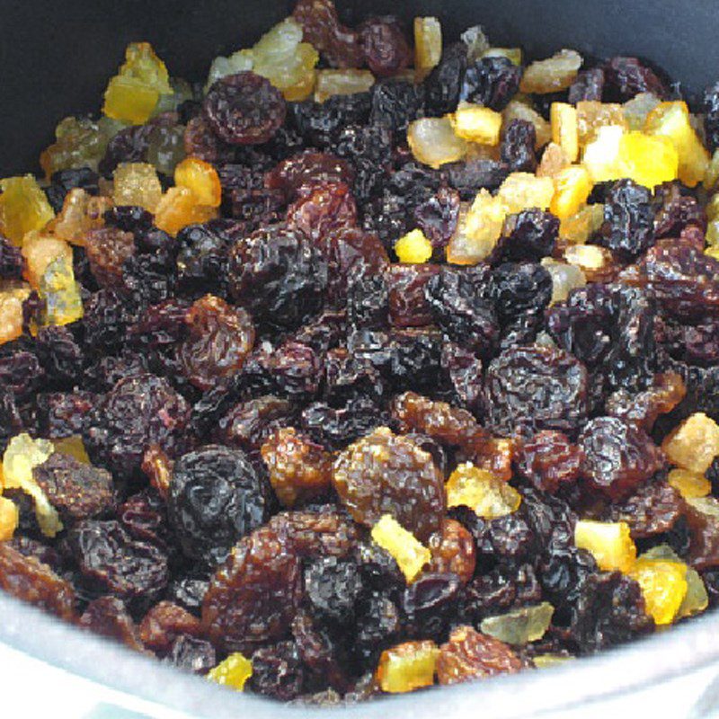 Step 2 Preparing fruit preserves Basic Stollen Cake