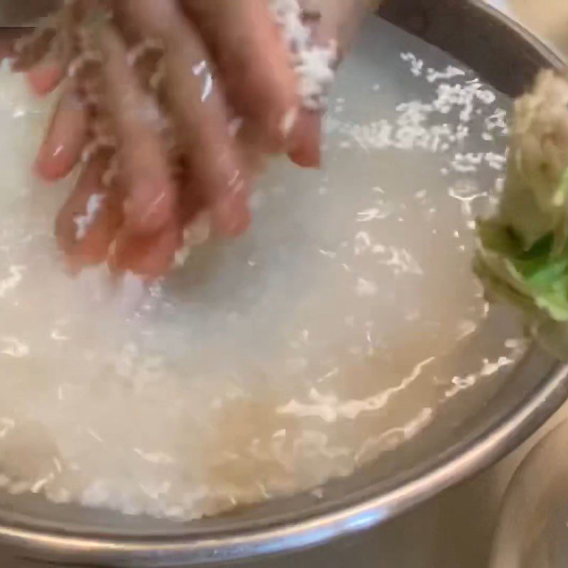 Step 1 Prepare the sticky rice for steaming Banh Chung with a rice cooker