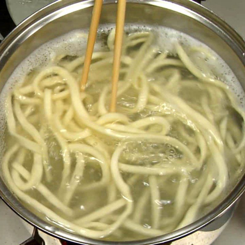 Step 1 Prepare the ingredients for Poached Egg Udon