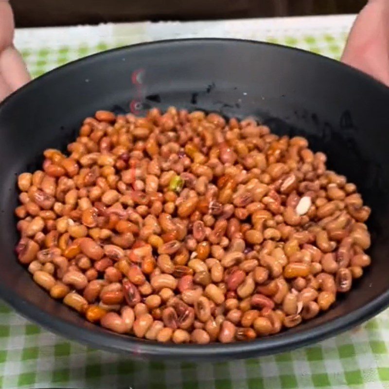 Step 1 Prepare Ingredients Red Bean and Lotus Seed Sweet Soup (Recipe shared from Tiktok Cooking with TasteVN)