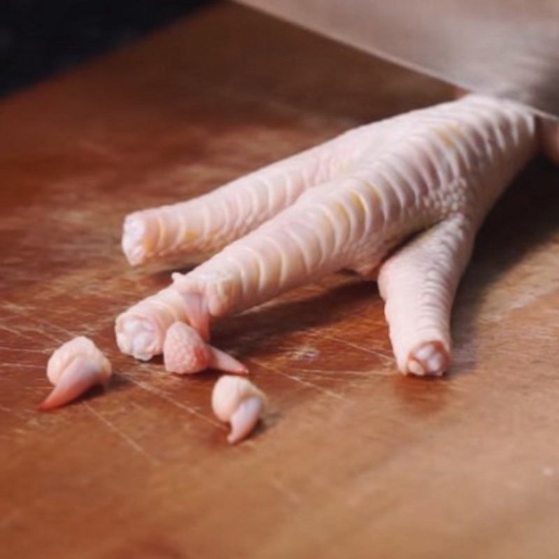 Step 1 Prepare ingredients for Chicken Feet with Tamarind Sauce (Recipe shared from Tiktok Cooking with TasteVN)