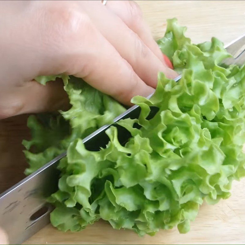 Step 2 Prepare the filling ingredients for taco with meat