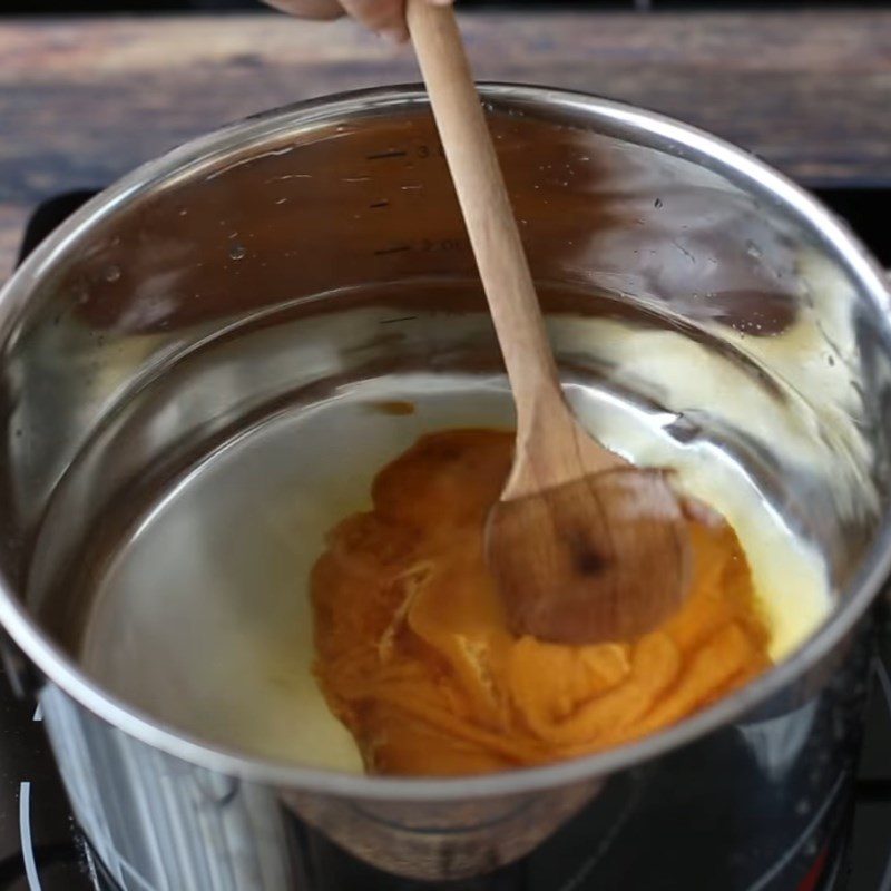 Step 4 Prepare syrup for boiling grapefruit pulp for An Giang grapefruit dessert