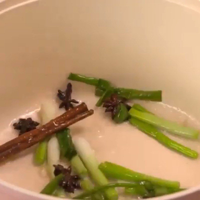 Step 3 Prepare the boiling water How to boil beef shank