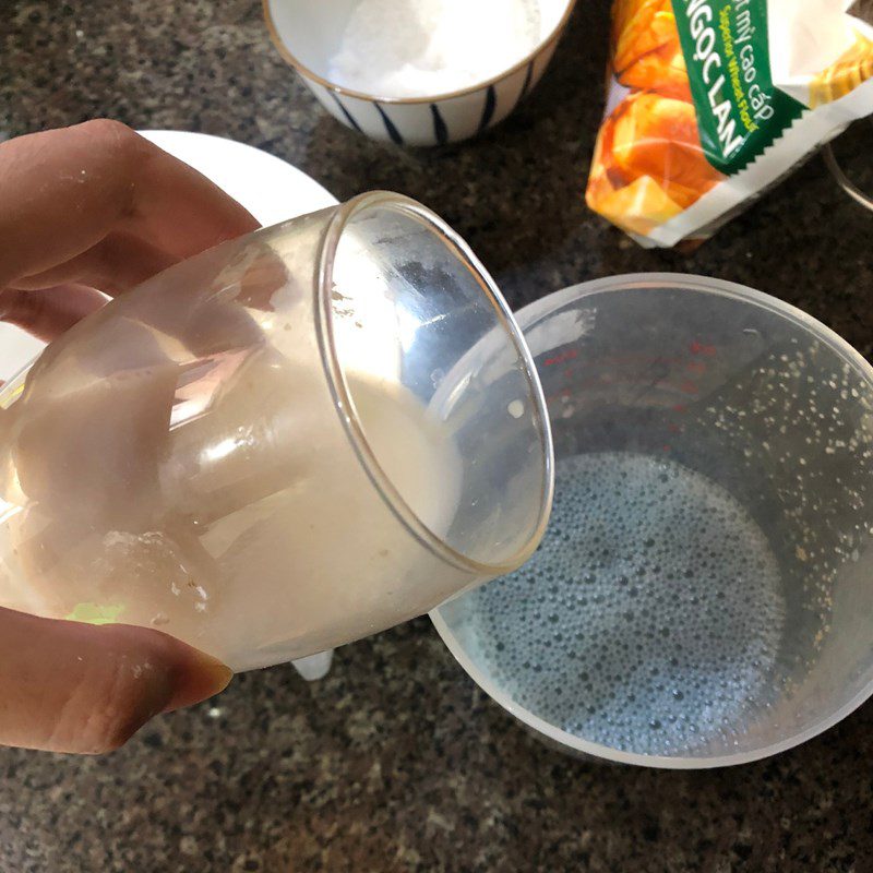 Step 2 Prepare the blue butterfly pea flower steamed bun dough Blue Butterfly Pea Flower Steamed Buns without filling