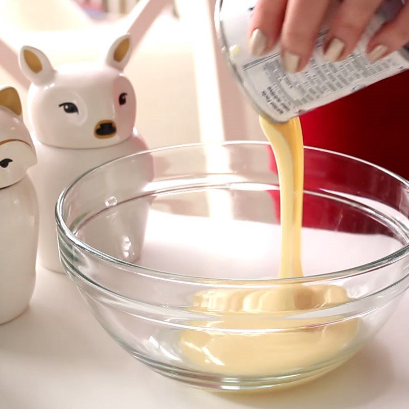 Step 2 Prepare the milk powder for Christmas Jelly Candy with Jello powder