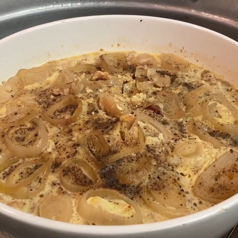 Step 3 Steam the dried fish Dried fish steamed with minced meat and eggs