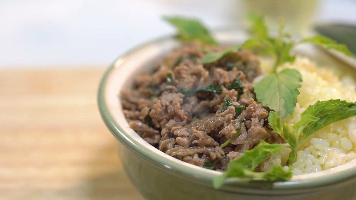 Minced Beef Rice with Lemon Basil