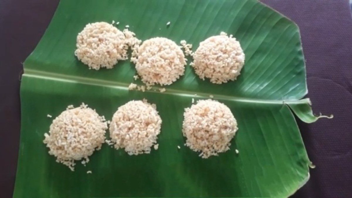 Dry rice mixed with palm sugar