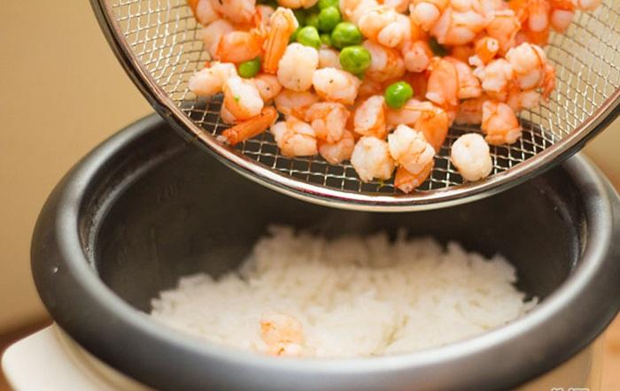 Step 2 Cook the rice Shrimp and Pea Rice