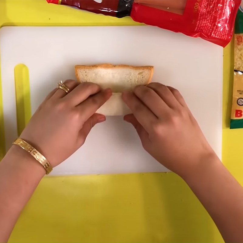 Step 2 Roll the sausage sandwich