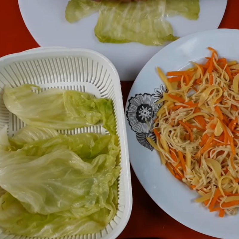 Step 4 Rolling the cabbage Vegetarian Cabbage Rolls