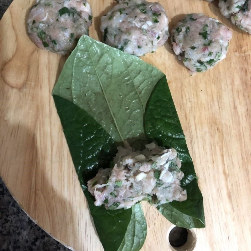 Step 4 Grilled fish wrapped in betel leaves