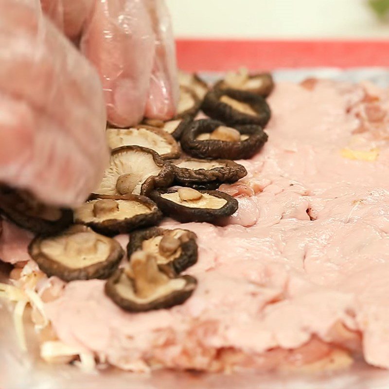 Step 4 Roll the chicken Chicken roll with shiitake mushrooms