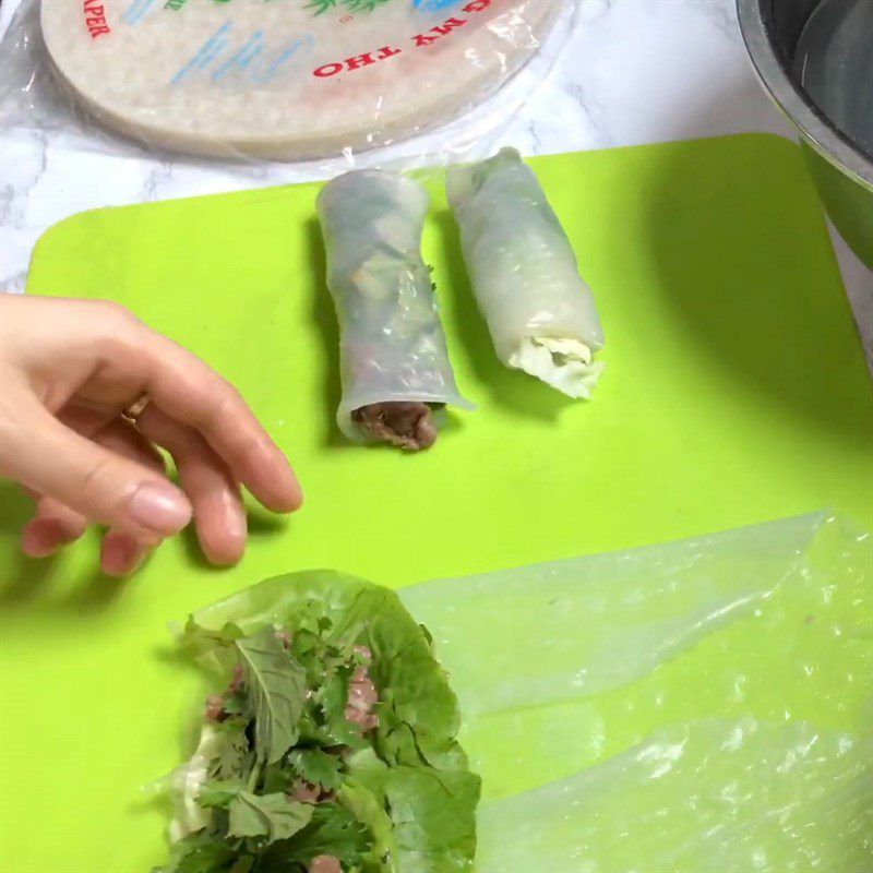 Step 5 Rolling Pho with rice paper