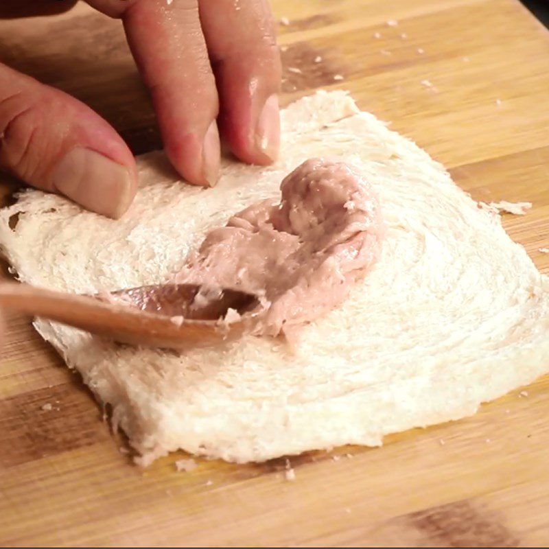 Step 2 Roll the sandwich canned fish sandwich roll