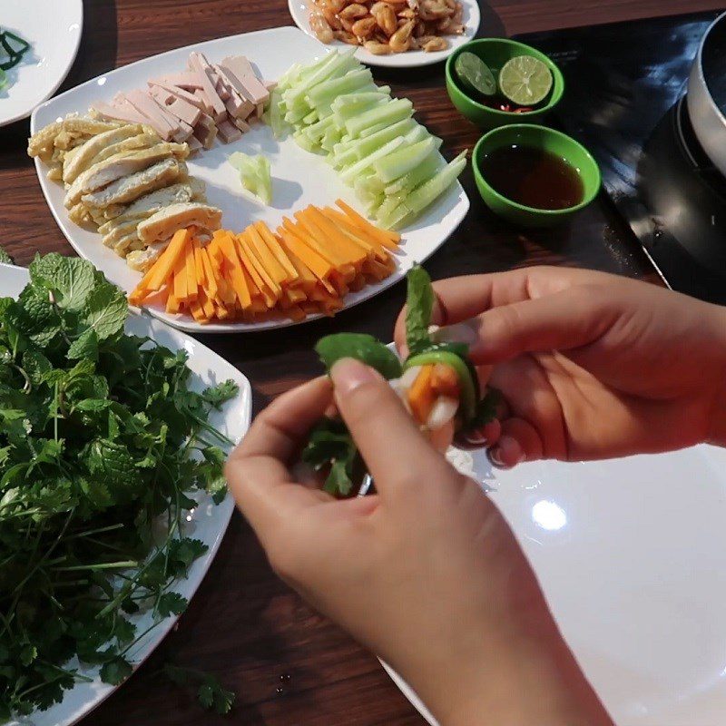 Step 5 Rolling shrimp and ingredients Shrimp wrapped with green onion