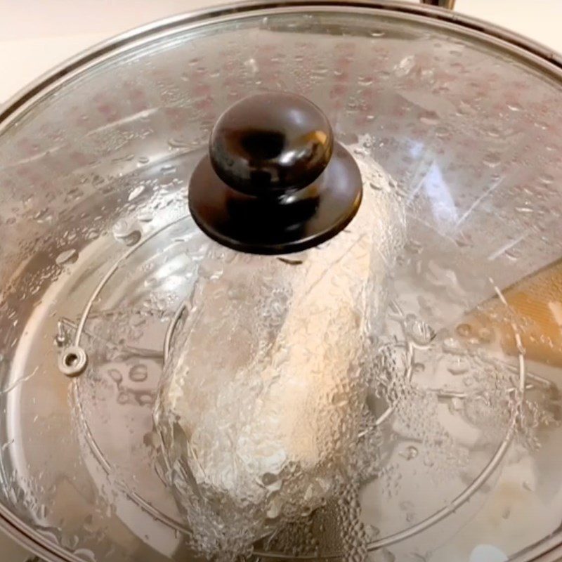 Step 2 Roll and steam chicken breast Steamed chicken breast with ginger and garlic