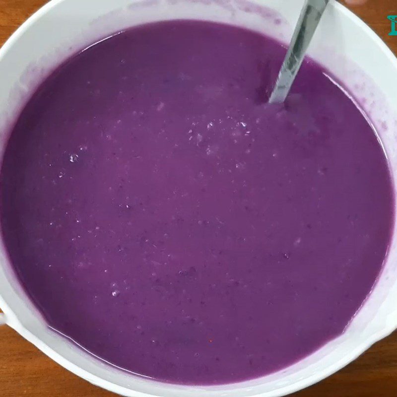 Step 4 Mash and marinate the purple yam Purple yam dessert with coconut milk