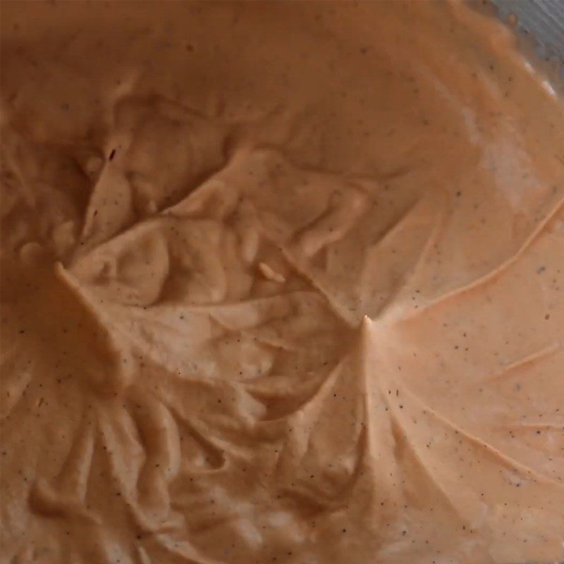 Step 2 Whip the Thai milk tea cream mixture Thai milk tea