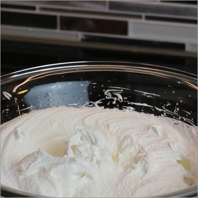 Step 2 Whip the egg whites for Pavlova cake