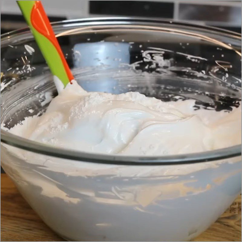 Step 2 Whip the egg whites for Pavlova cake