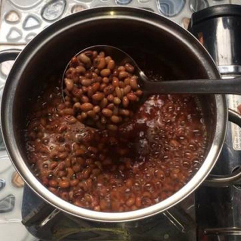 Step 2 Soak and boil the red beans for Strawberry Red Bean Mochi