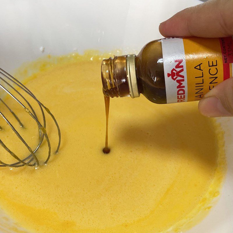 Step 2 Whisking the egg yolk mixture for beetroot cupcake