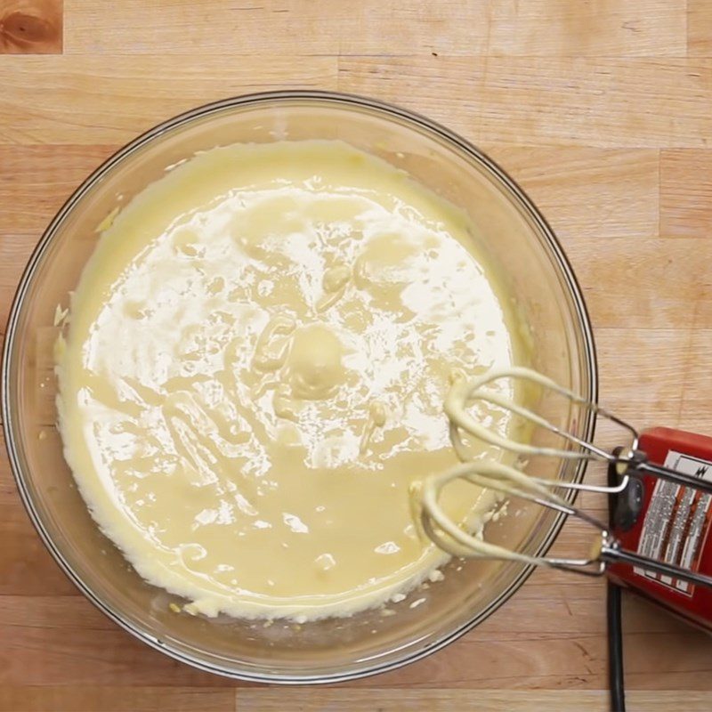 Step 2 Whisk the Egg Mixture Croquembouche