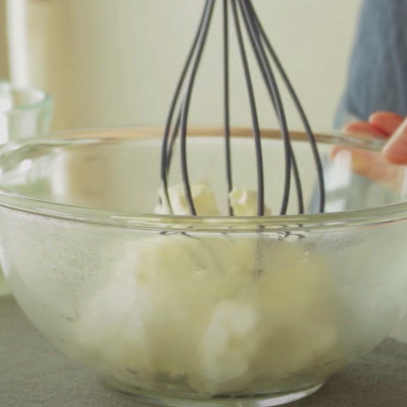 Step 1 Whip the cream cheese for matcha tiramisu