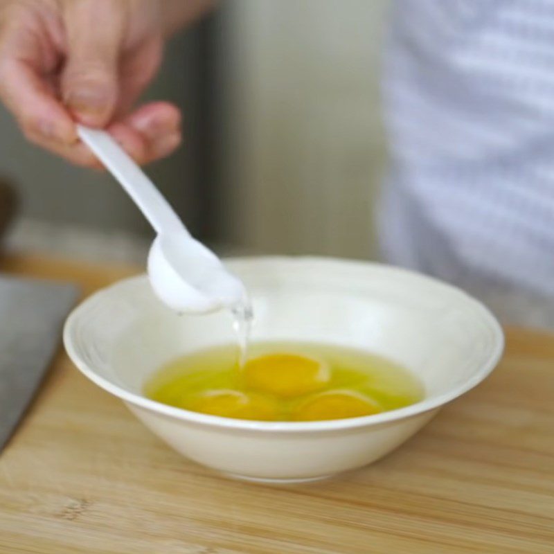 Step 2 Beat the eggs Vegetable Egg Soup