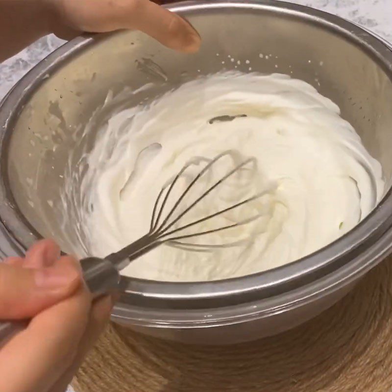 Step 3 Whipping cream Soy milk mochi