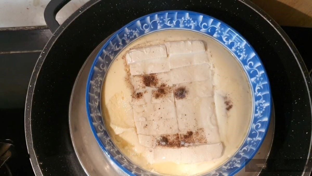 Steamed Soft Tofu with Chicken Eggs