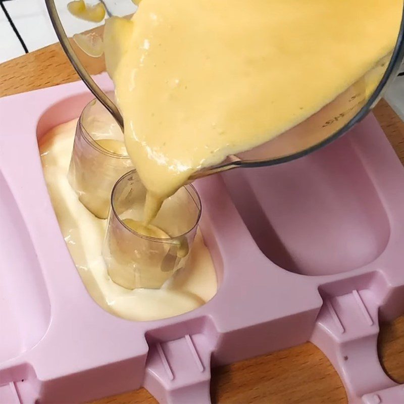 Step 5 Pouring into molds Salted egg cream stick