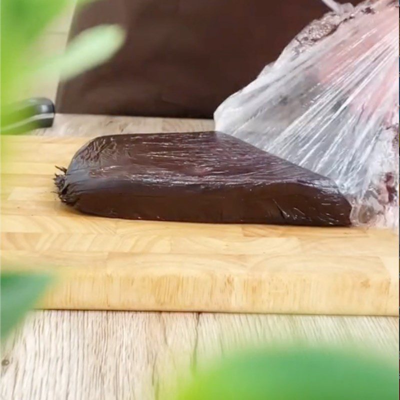 Step 3 Pouring Chocolate Truffles