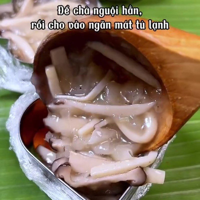 Step 4 Molding Vegetarian Mushroom Cake Jelly