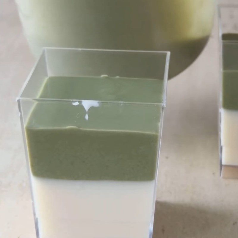 Step 5 Pouring into molds and finishing Matcha tofu pudding