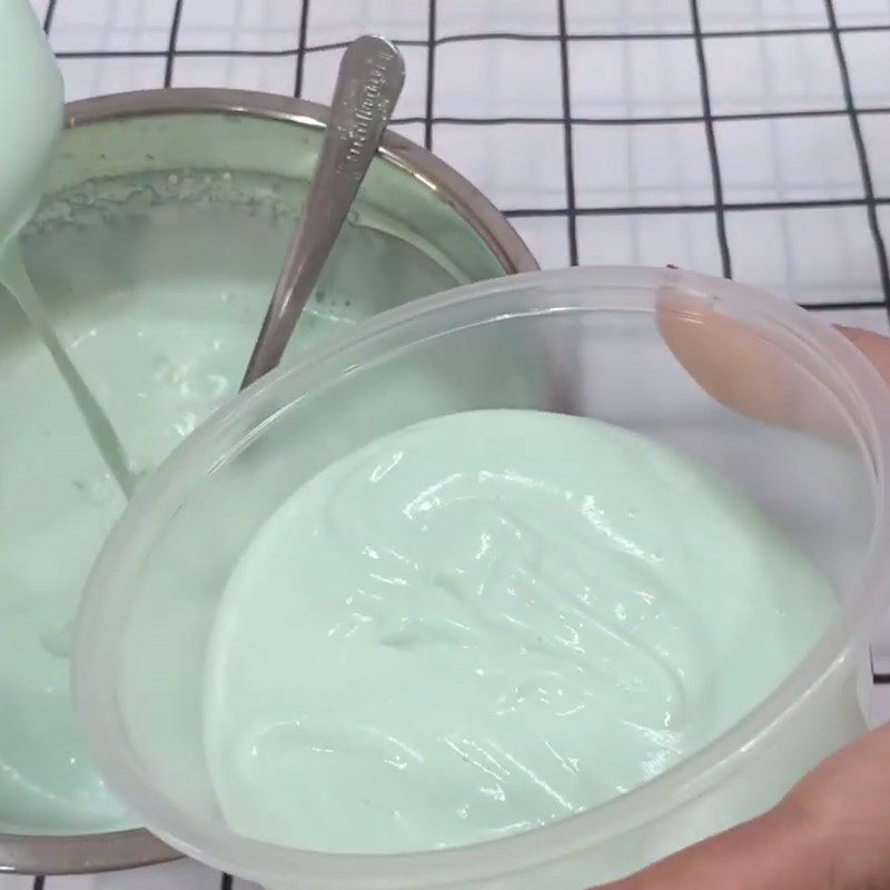 Step 2 Pour into molds and freeze Mint Ice Cream