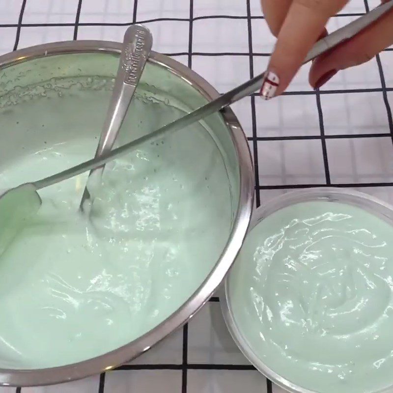 Step 2 Pour into molds and freeze Mint Ice Cream