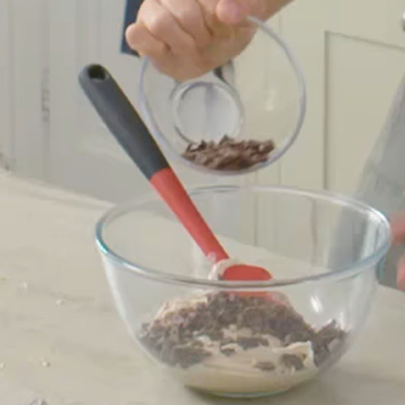 Step 3 Pour into mold and freeze Chocolate banana ice cream